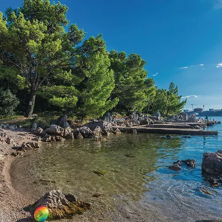 شقة 2 Bedroom Lovely In *