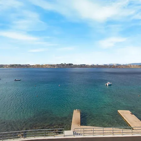 2 Bedroom Pet Friendly In