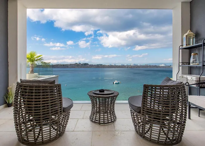 Apartman 2 Bedroom Lovely In *