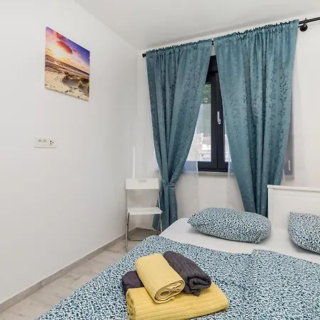 Cozy In With House Sea View