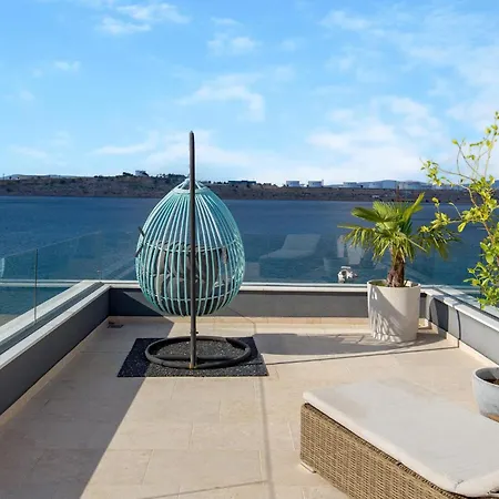 Cozy In With House Sea View